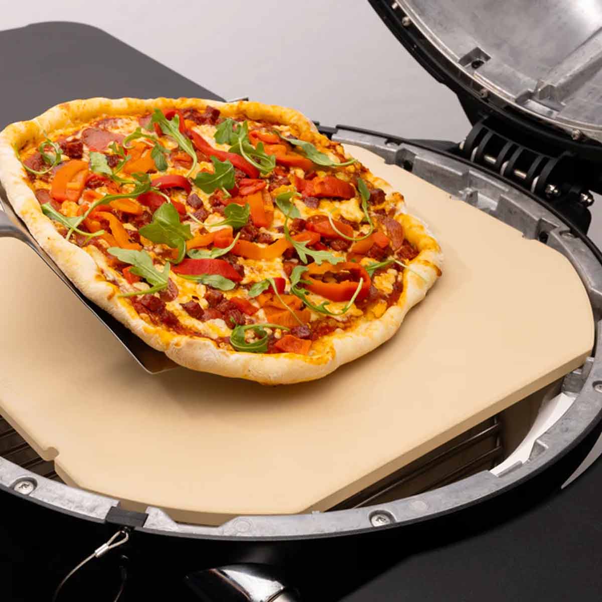 Broil King Pizzastein: Auf dem Grillrost platziert