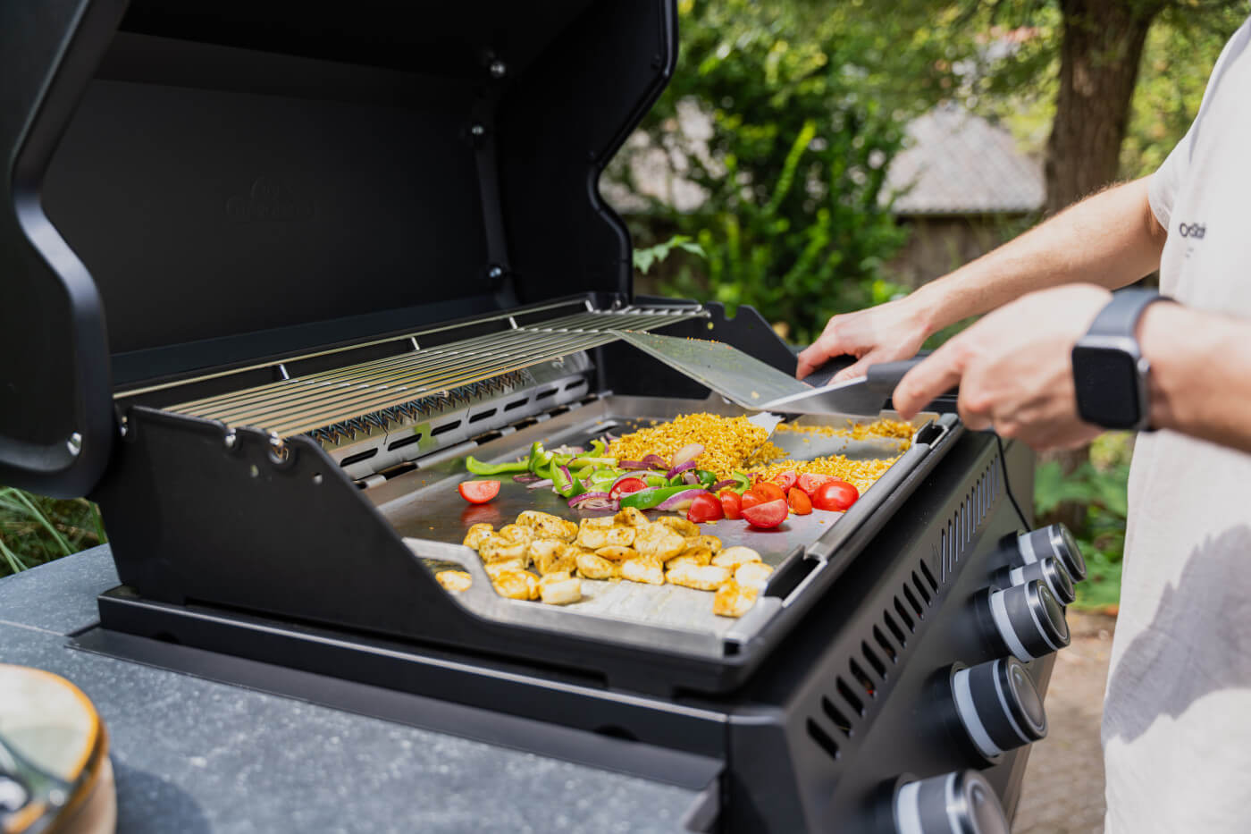 300-Serie 32", Mattschwarz, Einbaugrill