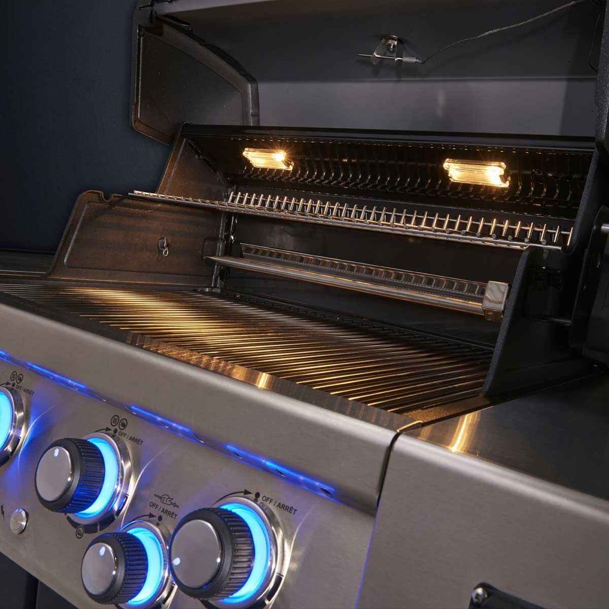 Broil King Gasgrill Regal Q 590 IR Smart Grill in Schwarz