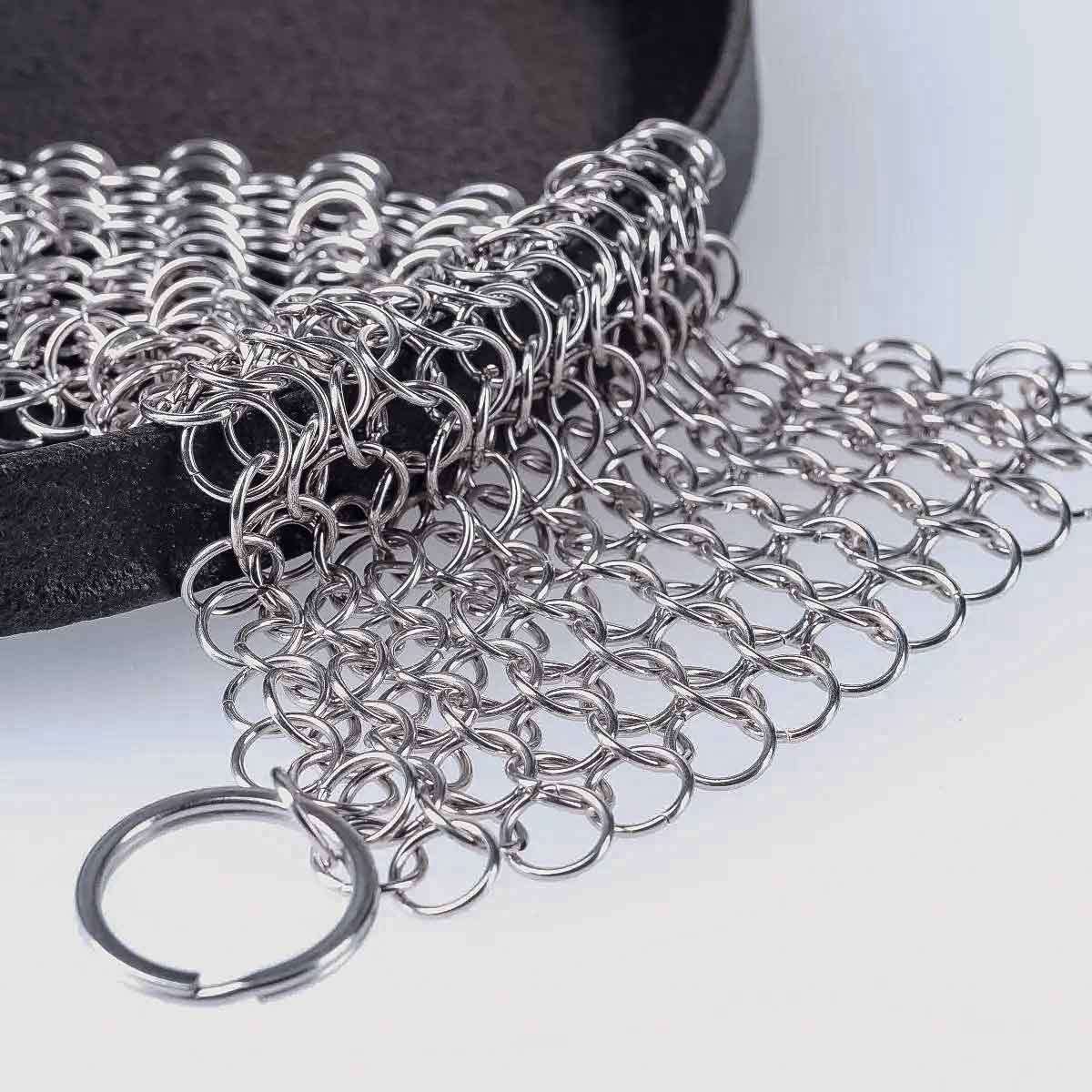 Ringreiniger aus Edelstahl mit Aufhängung